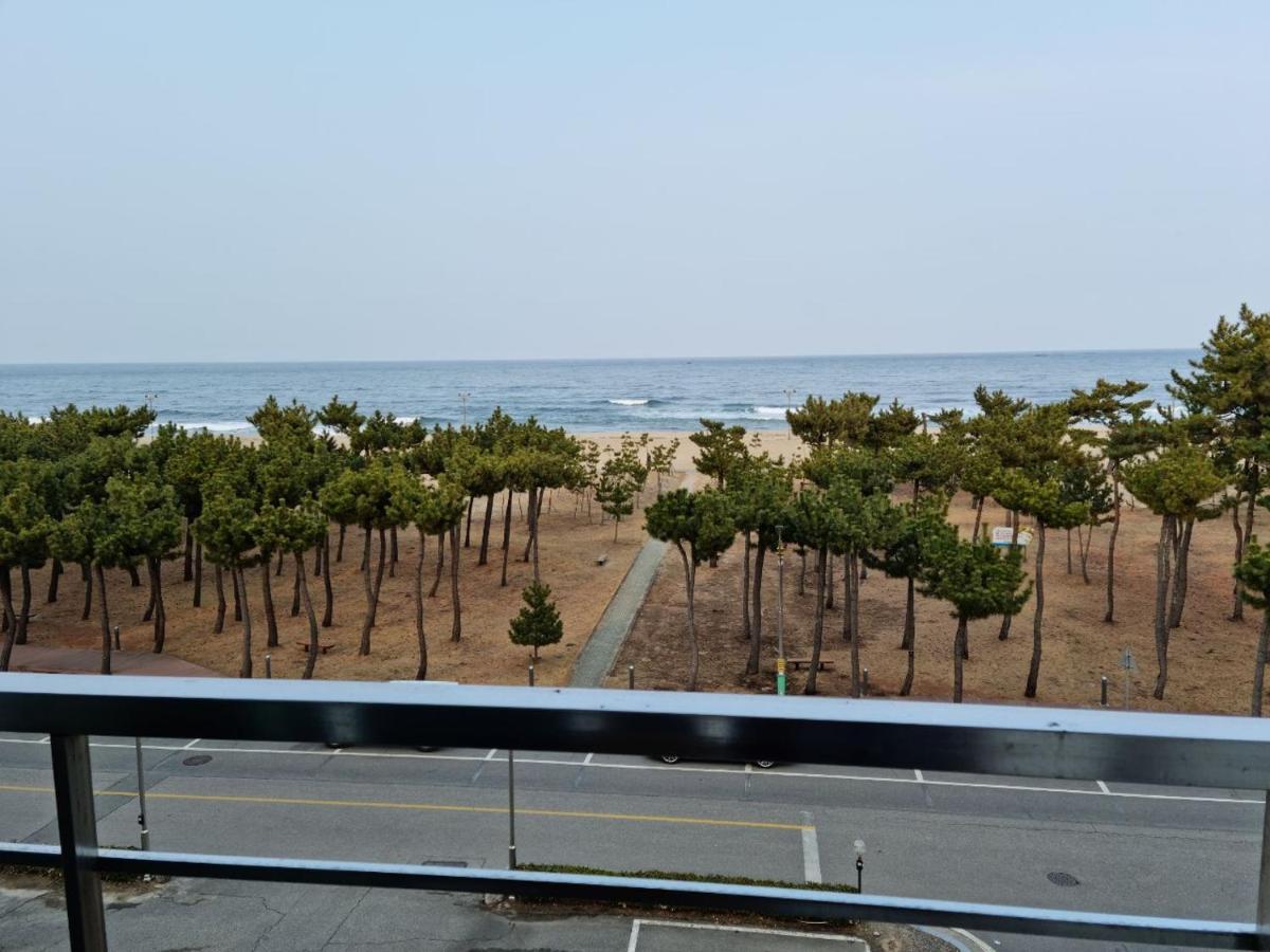 Pine Beach Yangyang Eksteriør billede