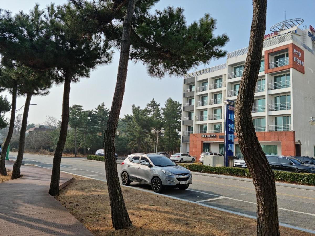 Pine Beach Yangyang Eksteriør billede